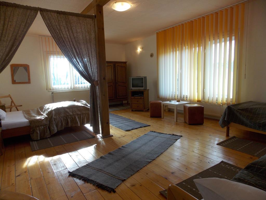 Casa Fortyogo Tîrgu Secuiesc 部屋 写真