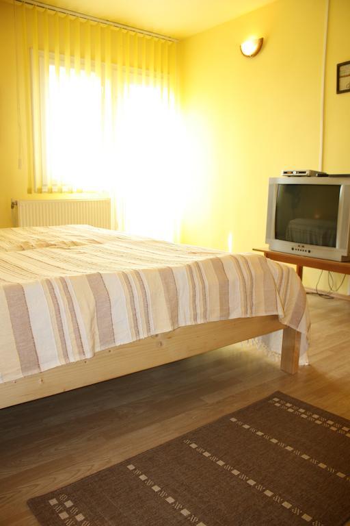 Casa Fortyogo Tîrgu Secuiesc 部屋 写真