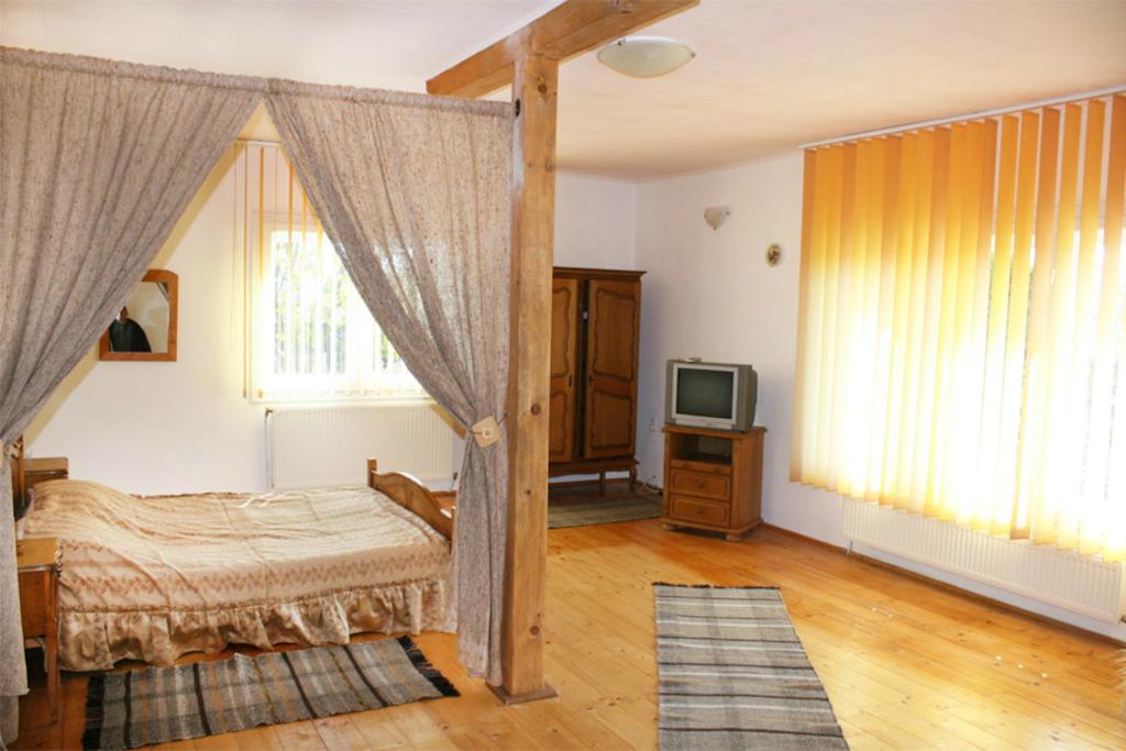 Casa Fortyogo Tîrgu Secuiesc 部屋 写真