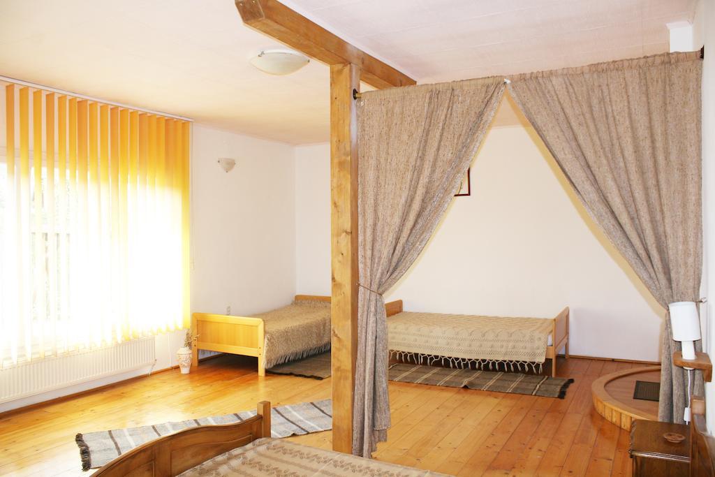 Casa Fortyogo Tîrgu Secuiesc 部屋 写真